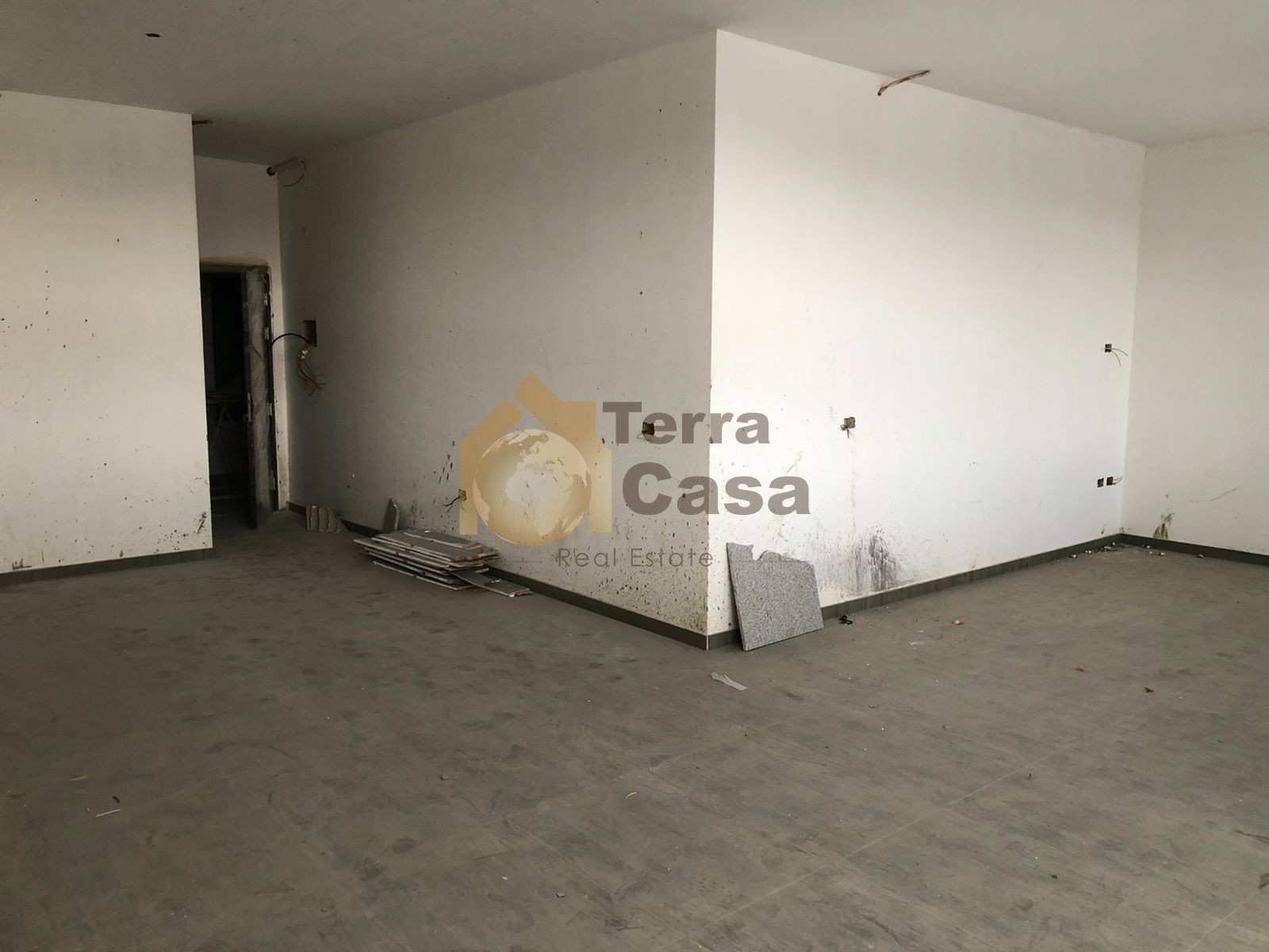 Office for sale brand new in haouch el omara prime location for sale Ref#679