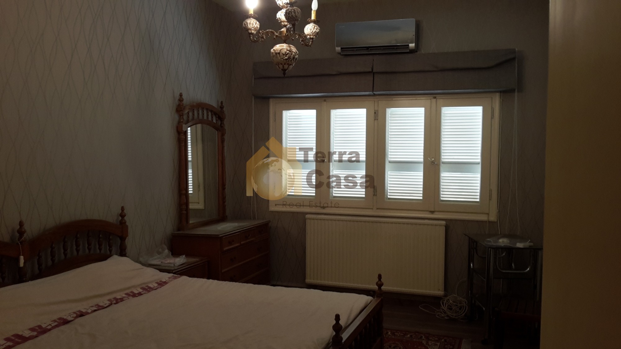 apartment for sale in Haouch el omara fully decorated in a prime location .