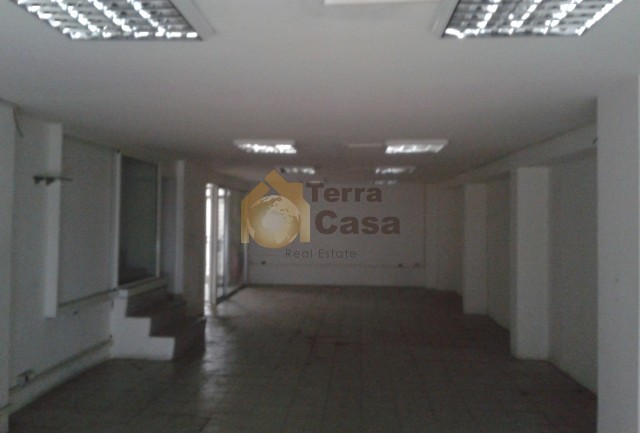 shop for rent in zahle downtown. Ref#240