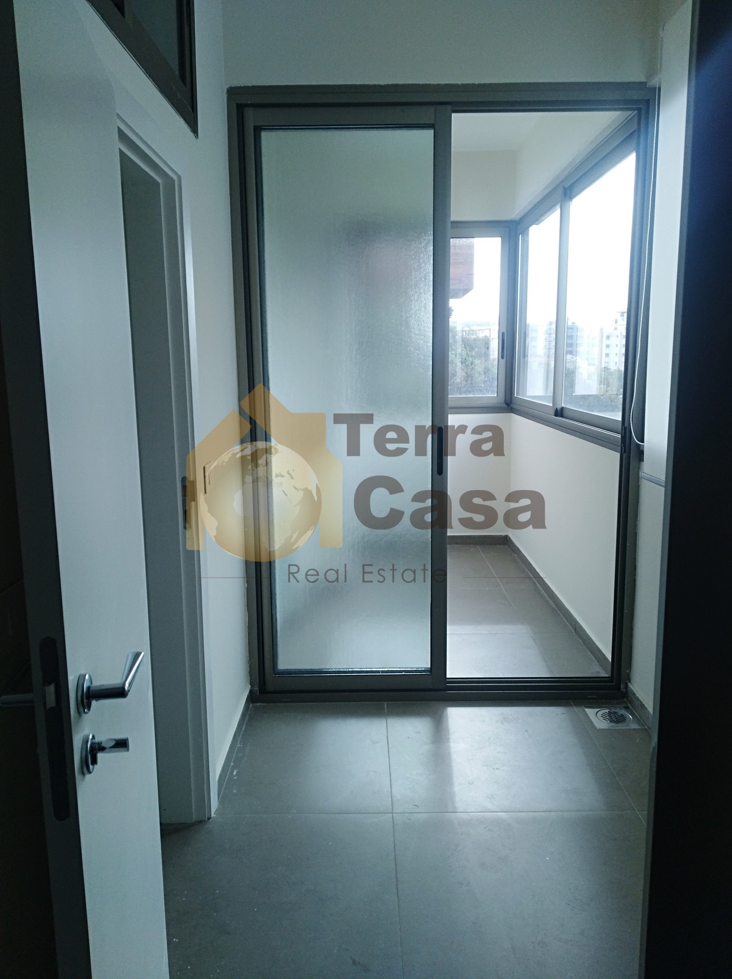 apartment for sale in mar takla  brand new luxurious finishing. Ref# 714