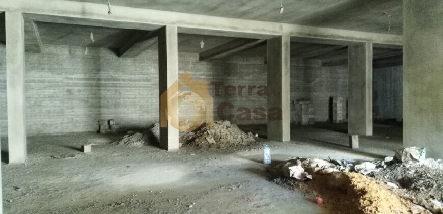 warehouse for rent in zahle close to the highway with truck entrance for rent.