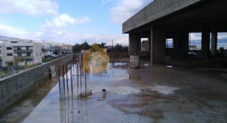 Showroom for rent in zahle prime location  .