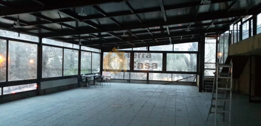 Showroom for rent in zahle prime location  .