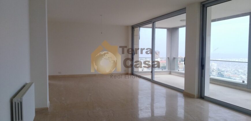 apartment brand new luxurious finishing open view . Ref#805