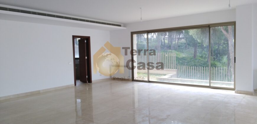 Brand new luxurious apartment for sale in Baabda Brasilia with garden