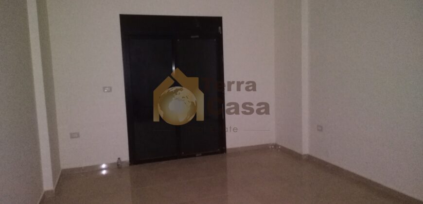 maalaqa one bedroom apartment for rent with terrace Ref#840