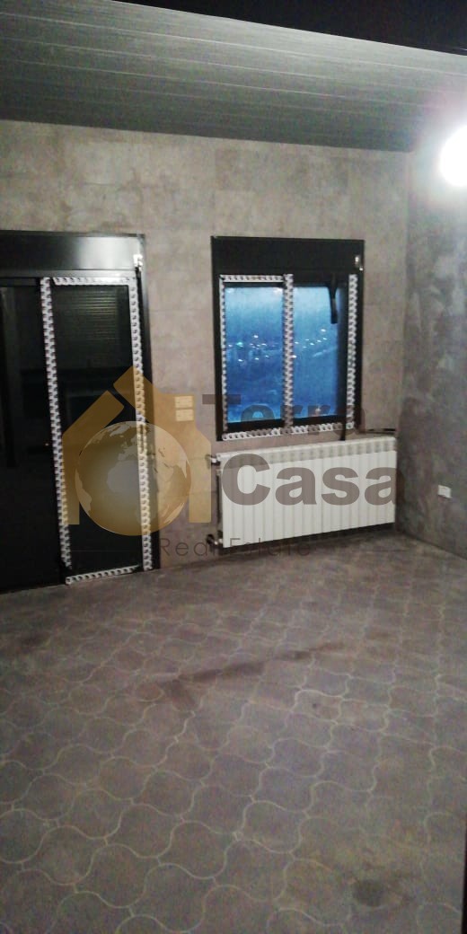 Apartment for sale in zahle haouch el zaraane brand new with open view of the city.