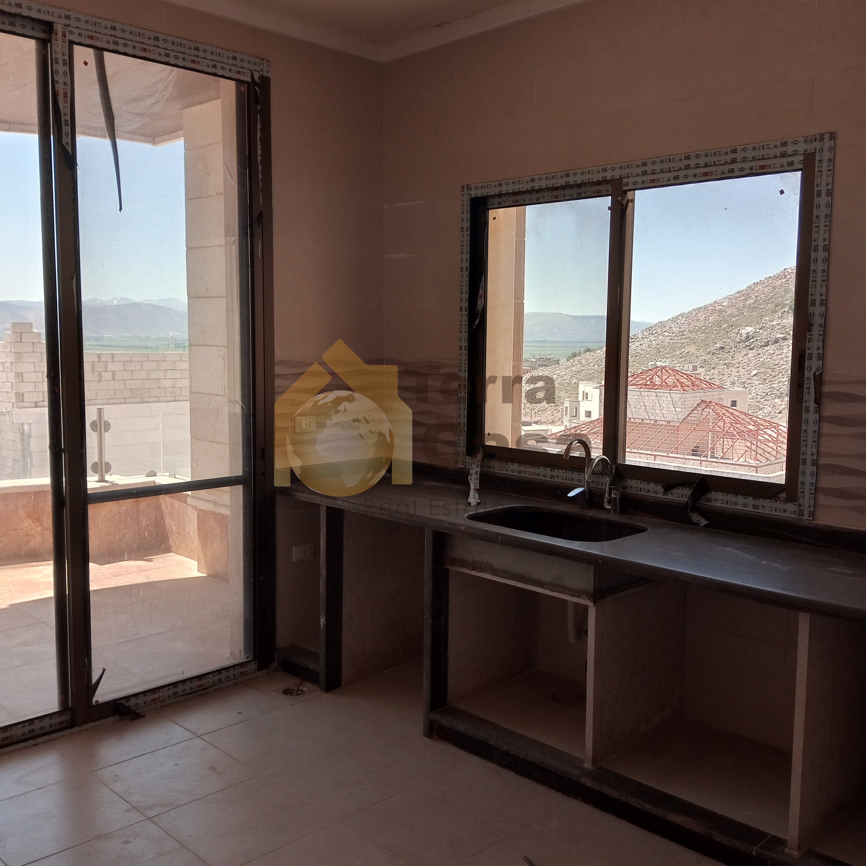 Apartment for sale in zahle qoub elias brand new. Ref#996