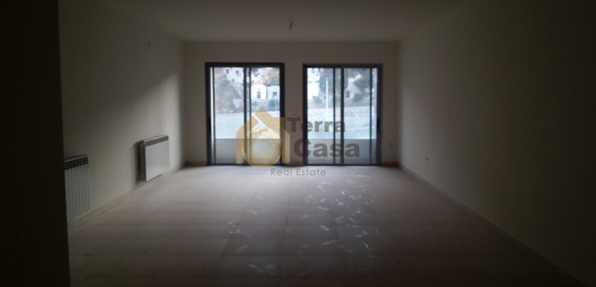 boulevard zahle office prime location cash payment. Ref#317