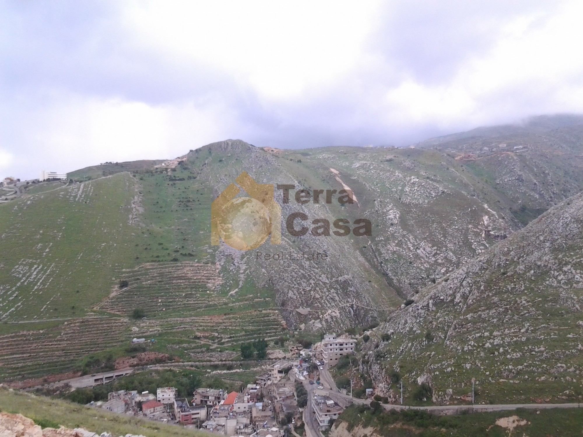 land for sale in zahle wadi el arayesh open view cash payment.