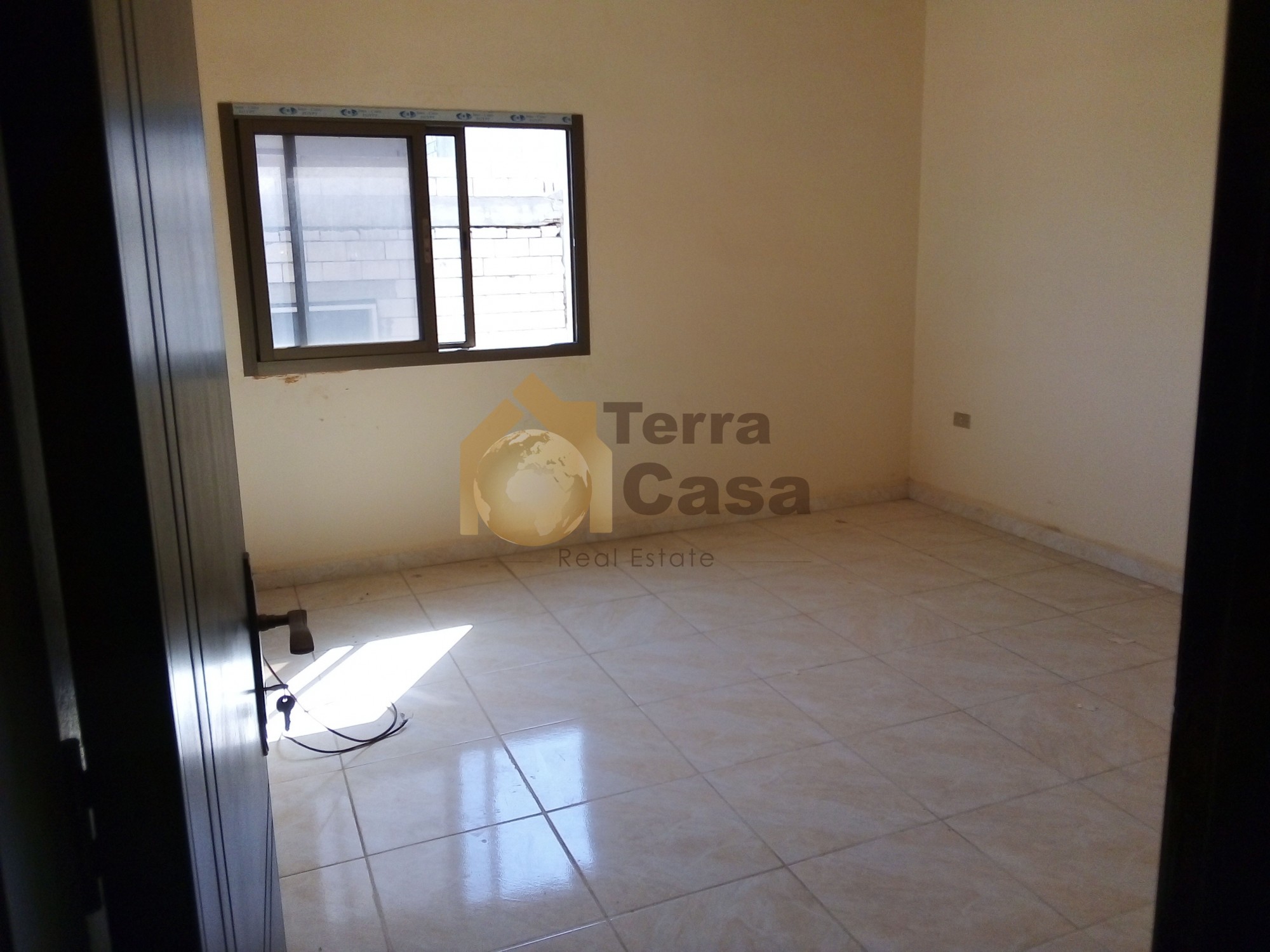 Apartment for rent in rayak main highway.