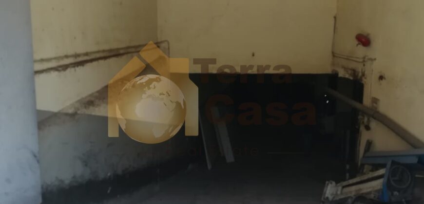 Warehouse for sale in jdeideh with pick up entrance