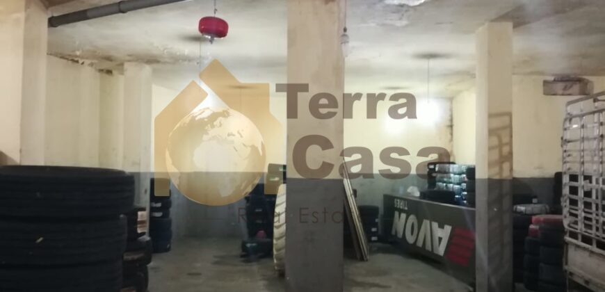 Warehouse for sale in jdeideh with pick up entrance