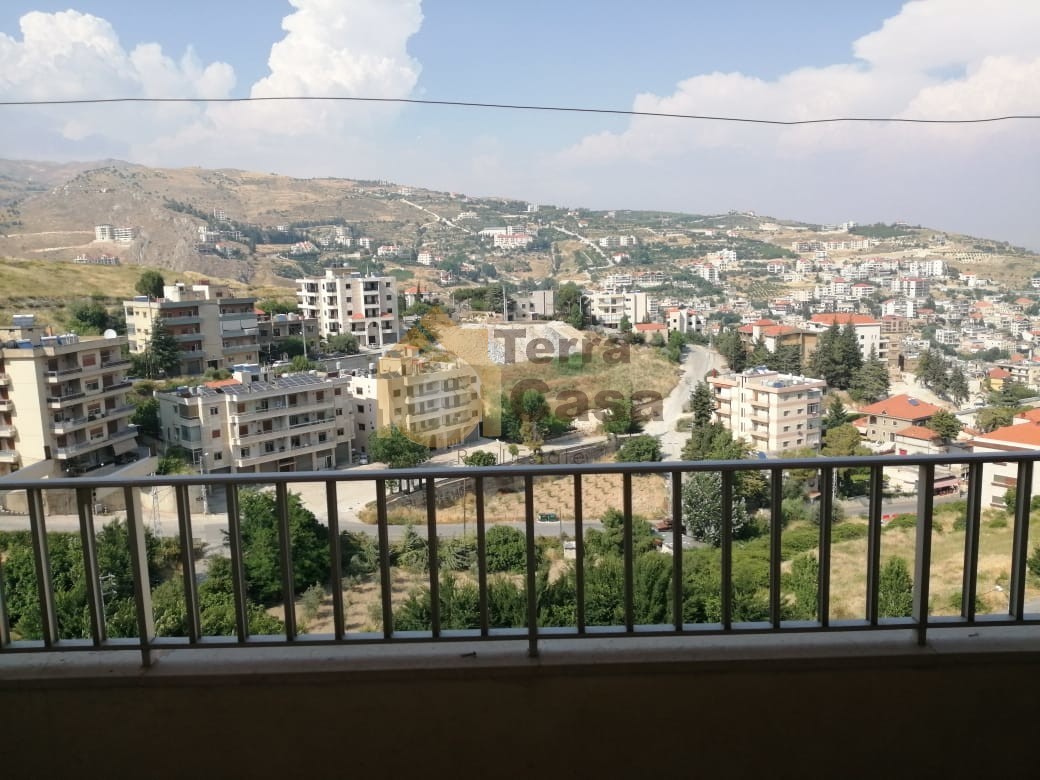 Apartment for sale in zahle rassieh with open view .