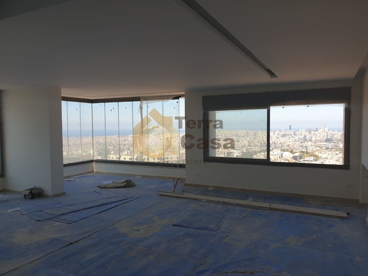 Apartment for sale in baabda brand new open sea view.