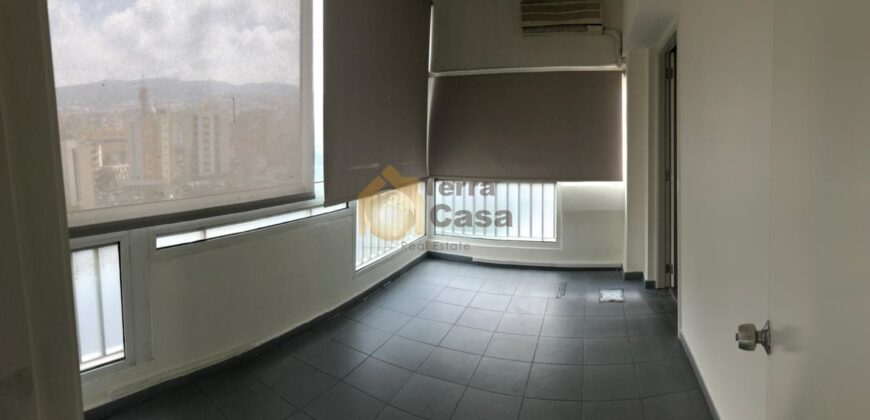 Office for rent in jdeideh prime location. Ref#1554