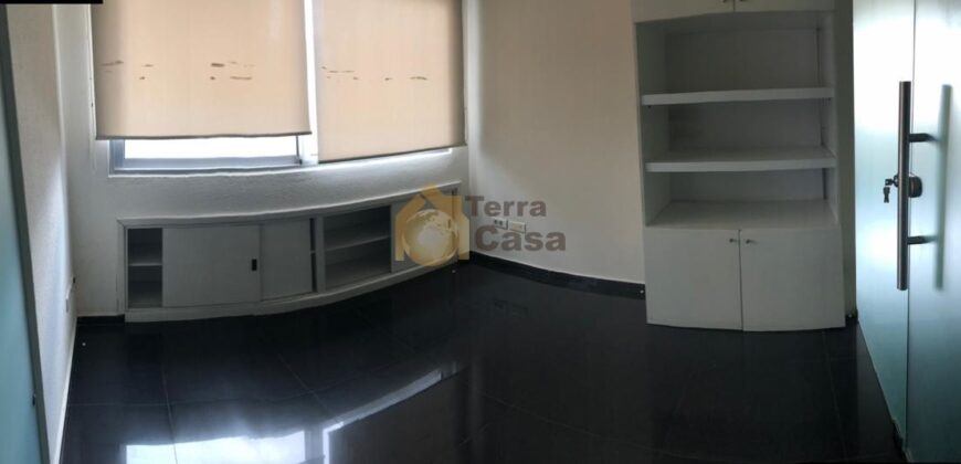 Office for rent in jdeideh prime location. Ref#1554