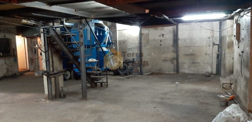 shop for rent industrial in baouchrieh.