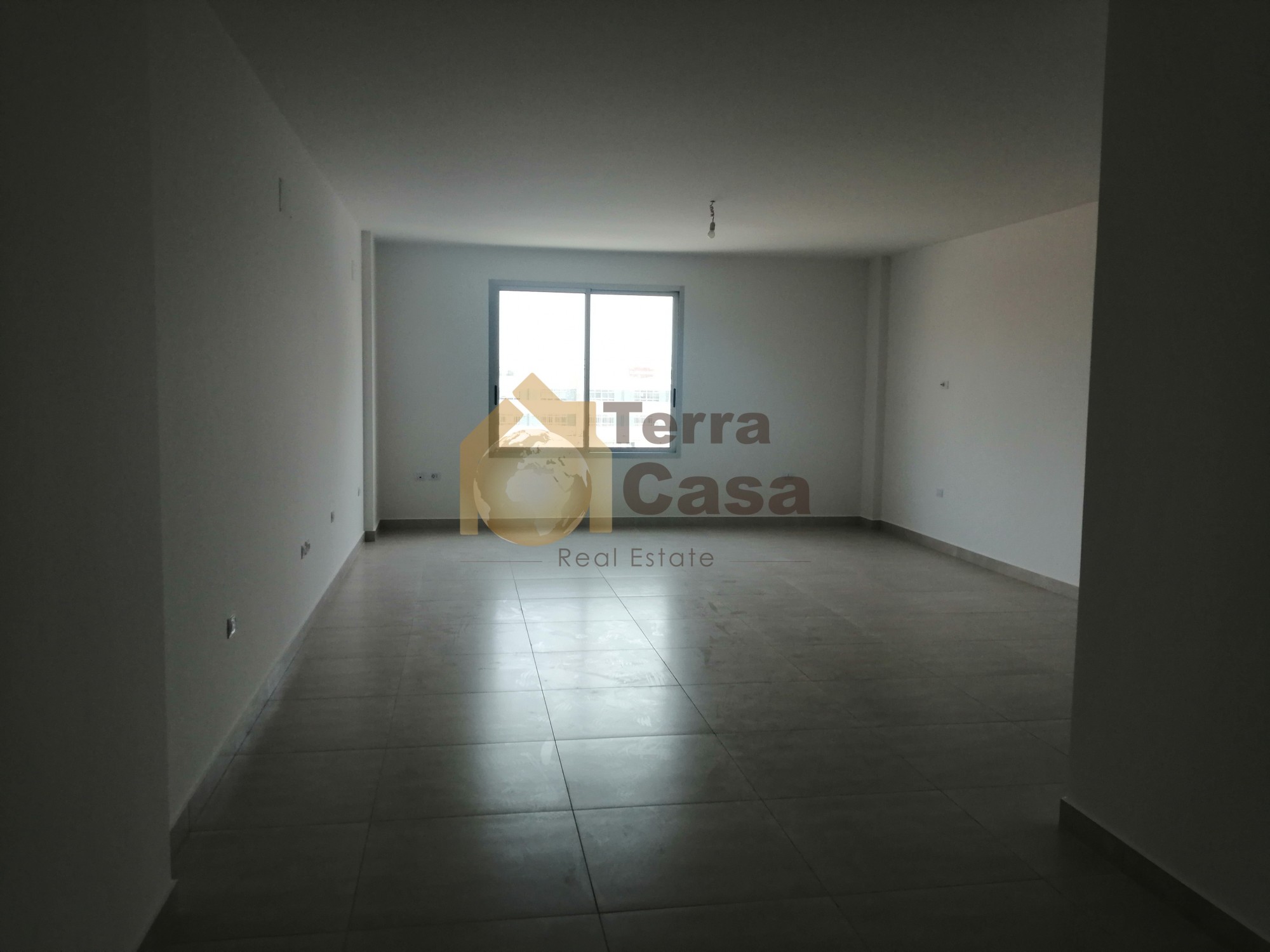 haouch el omara office prime location near the highway for rent Ref# 1709