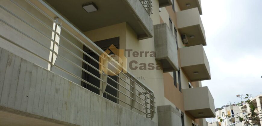 Brand new apartment title deed cash payment. Ref#1775