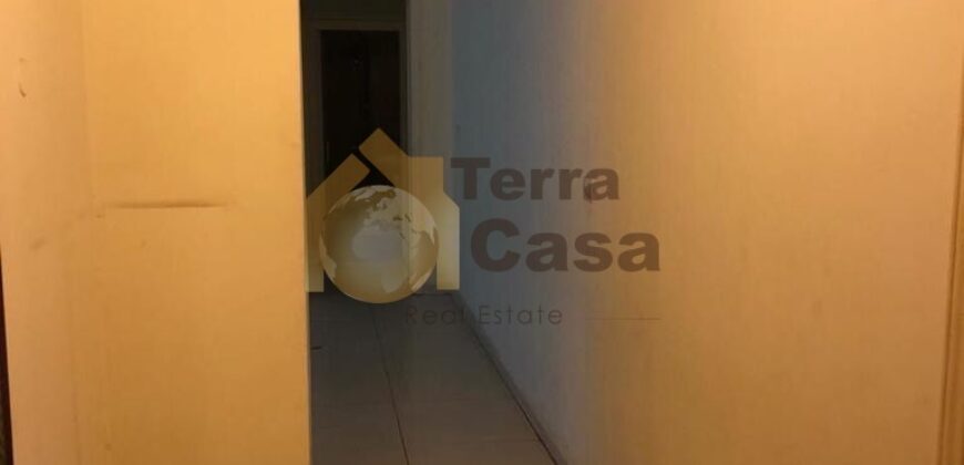 apartment for rent in hamra prime location Ref#1787