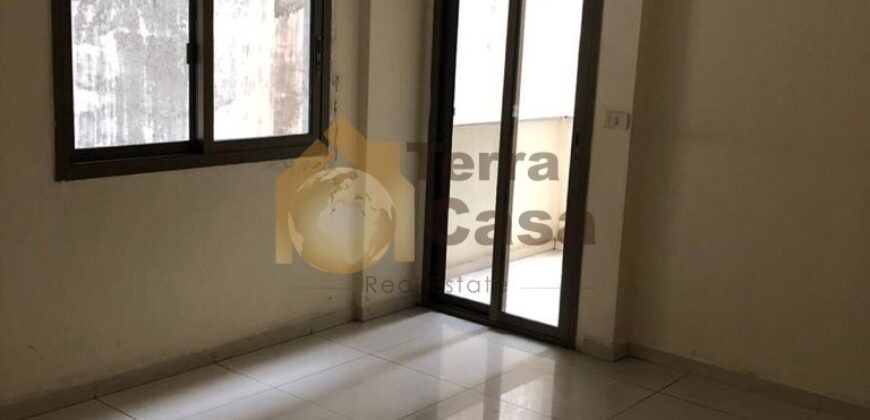 apartment for rent in hamra prime location Ref#1787