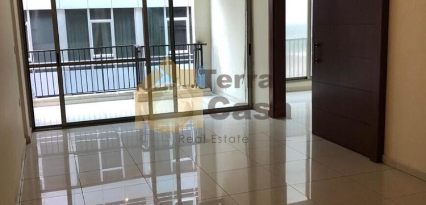 apartment for rent in hamra prime location Ref#1787