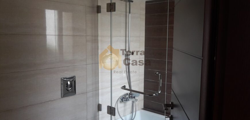 Bayada  luxurious apartment with sea view .