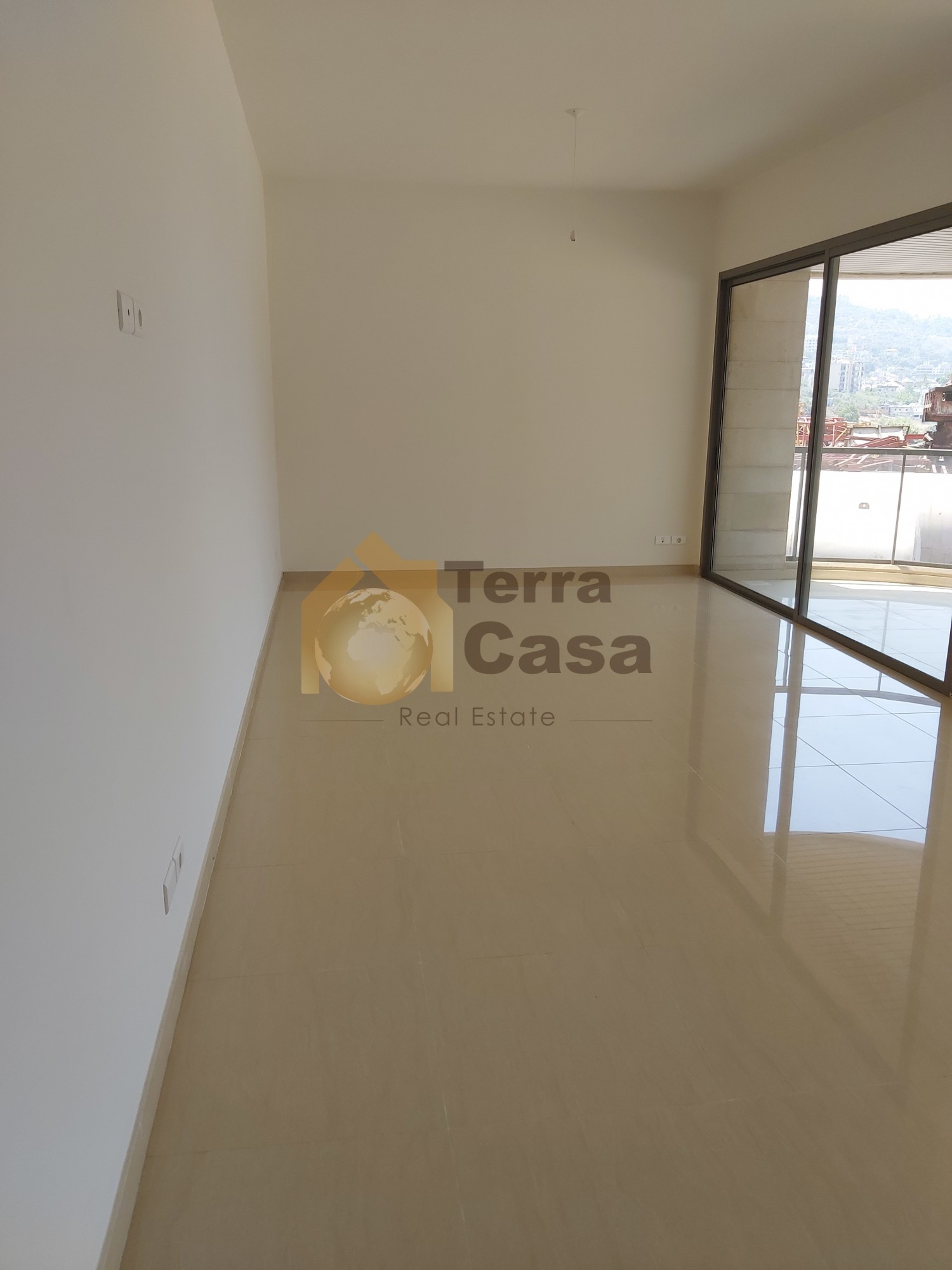 A brand new apartment located in boutchay 25% cash payment.