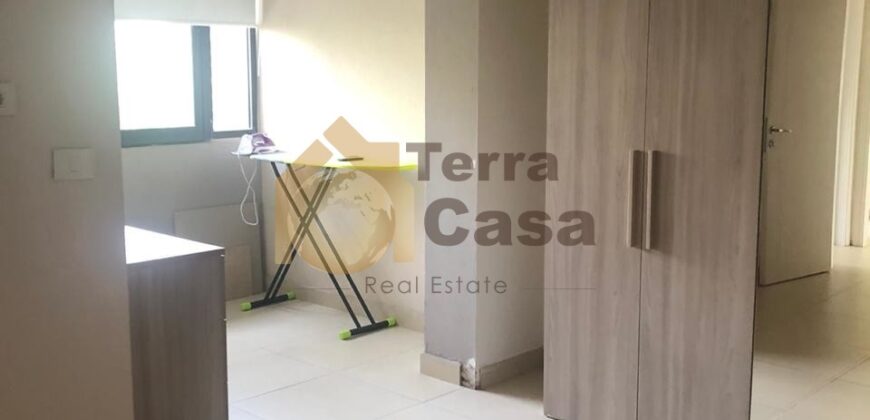 Furnished apartment prime location cash payment.Ref#1912