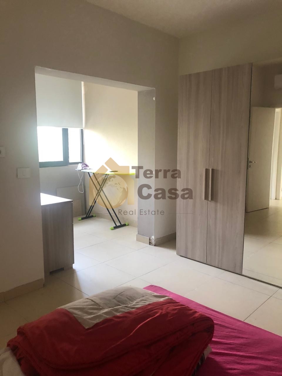 Furnished apartment prime location cash payment.Ref#1912