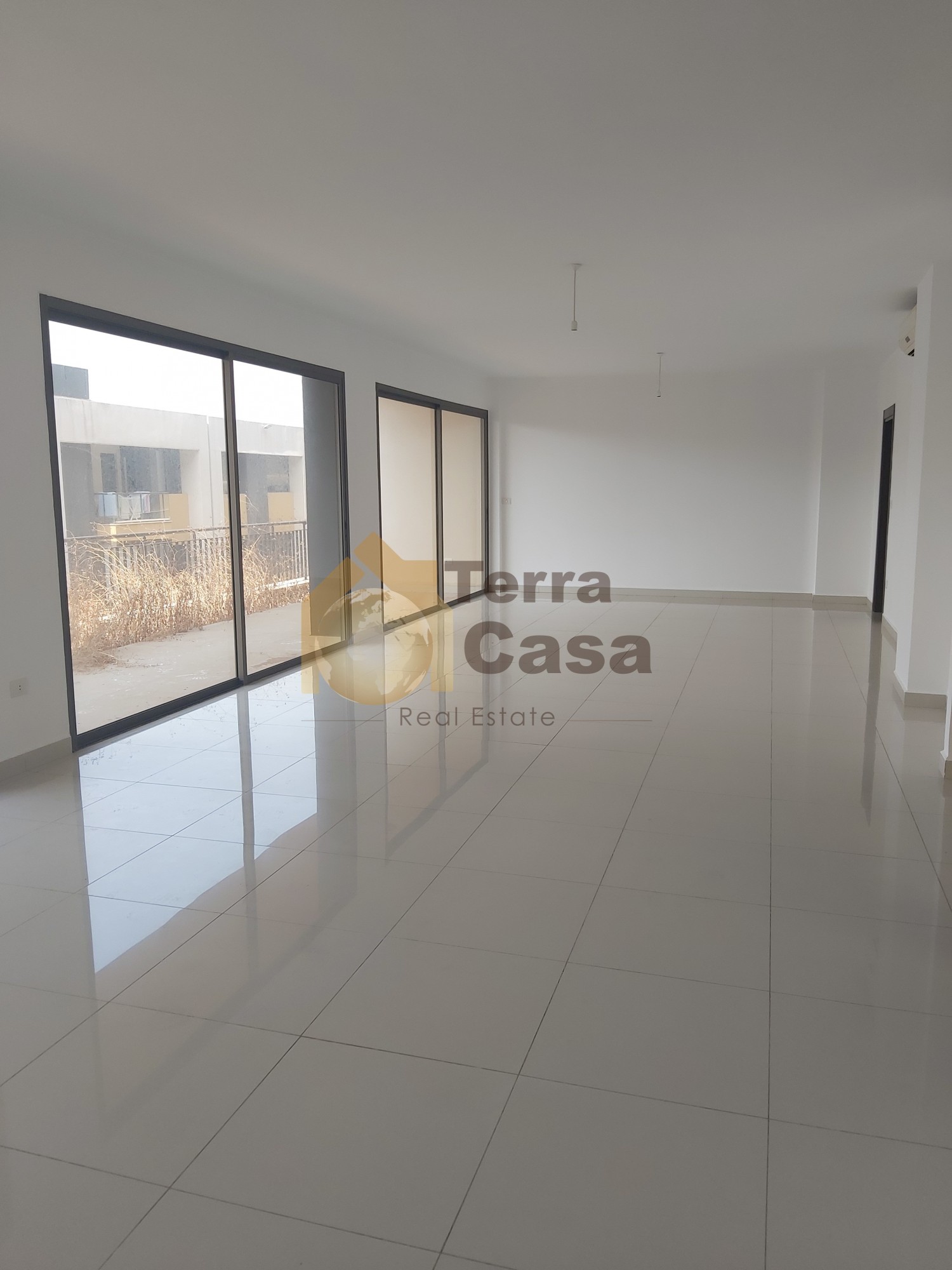 A 310sqm apartment with 225sqm garden for sale  bankers check accepted