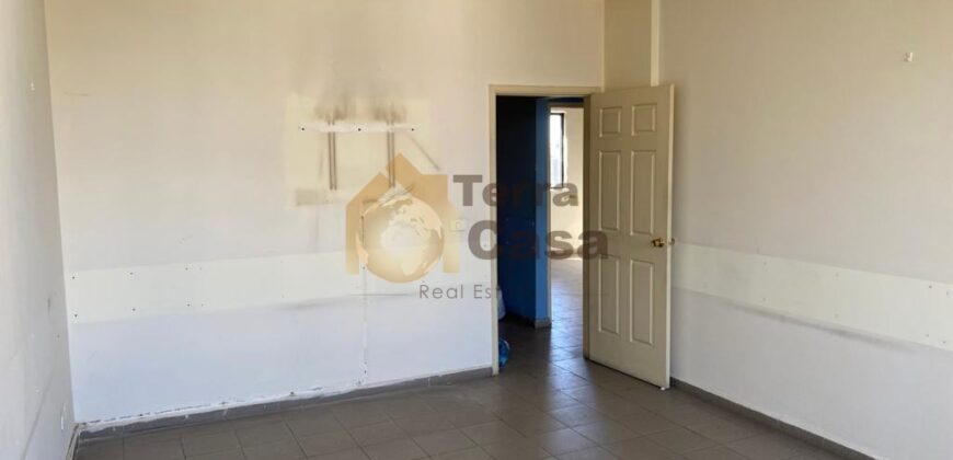 Office for sale in Hazmieh cash payment.