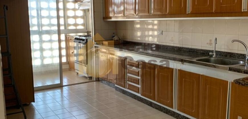 Zarif prime location apartment for rent cash payment .