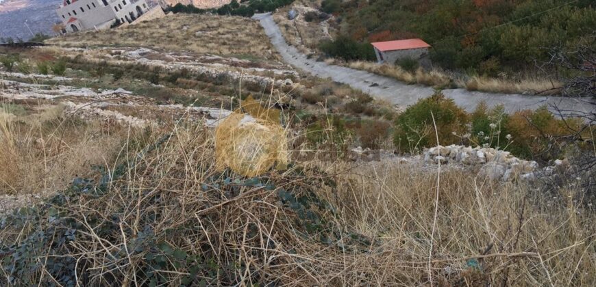 Zahle land prime location open view. Ref# 2101