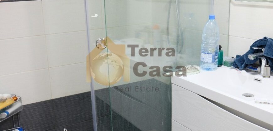 Achrafieh fully decorated apartment cash payment.