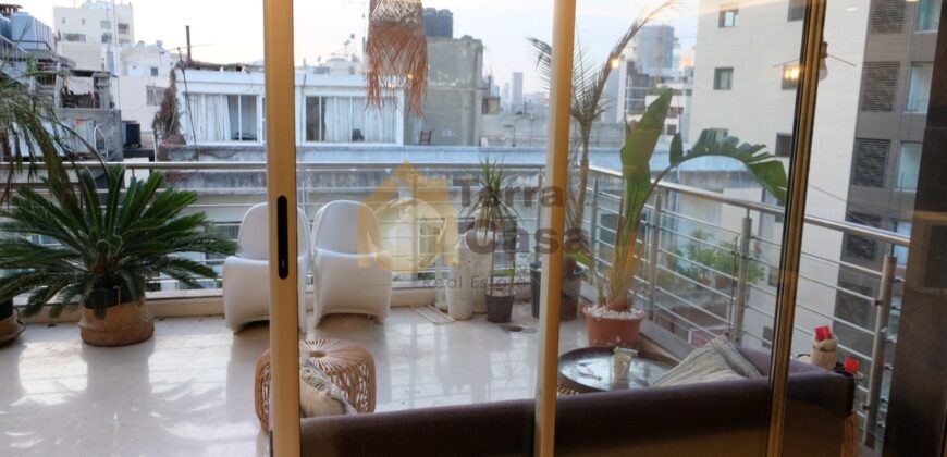 Achrafieh fully decorated apartment cash payment.