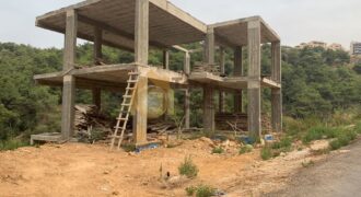 Uncompleted villa 500 sqm nice location.