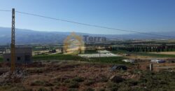 Land with construction permit cash payment.