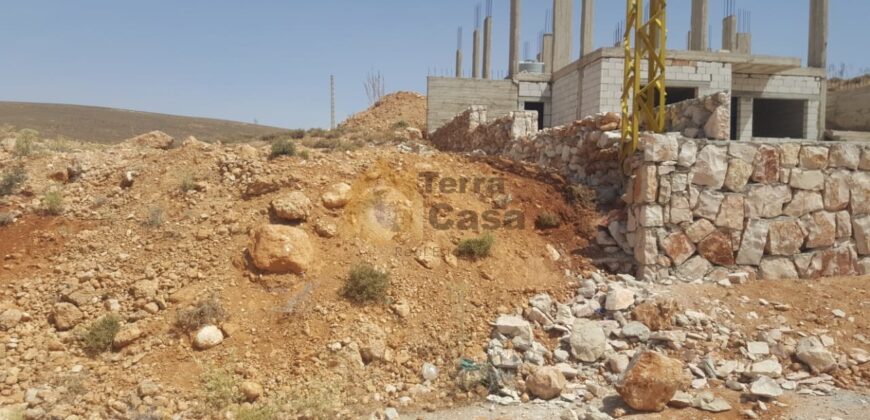 Land with construction permit cash payment.