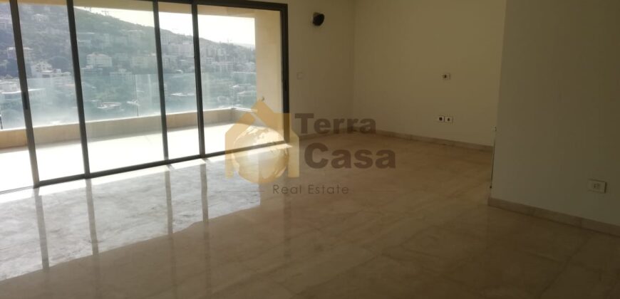 Brand new apartment with 250m garden prestigious neighborhood Ref#2266