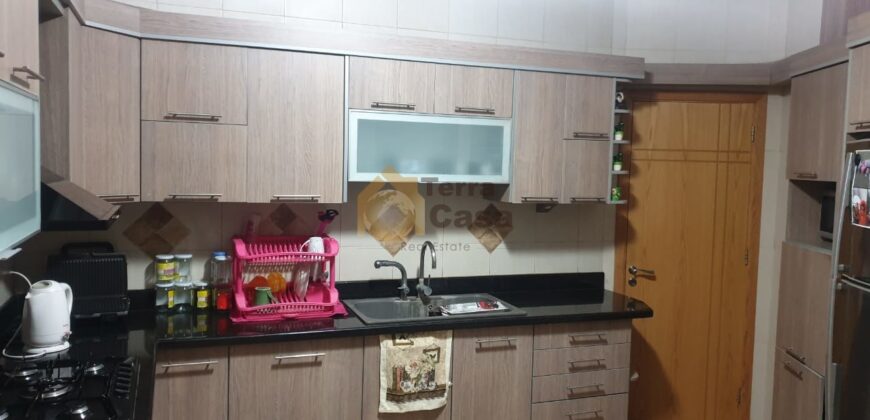 Fully decorated apartment cash payment. Ref# 2273