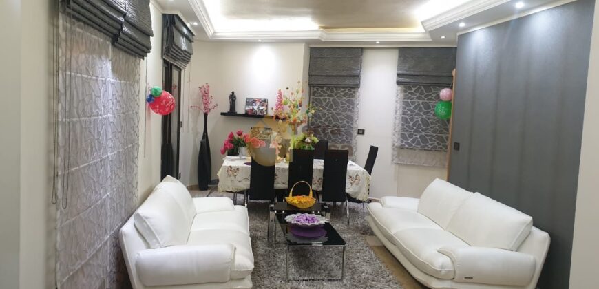 Fully decorated apartment cash payment. Ref# 2273