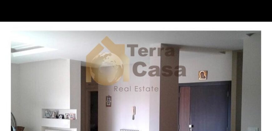 Fully decorated apartment cash payment. Ref# 2281