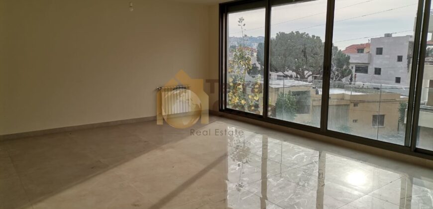 Brand new apartment two parking. Ref# 2348