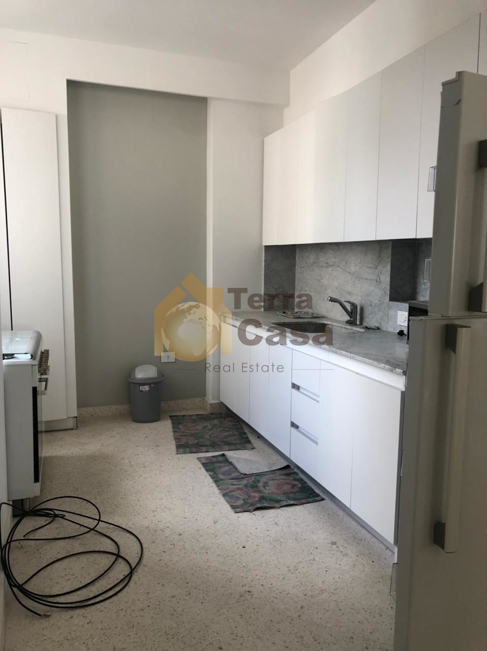 Fully furnished apartment cash payment.Ref# 2465