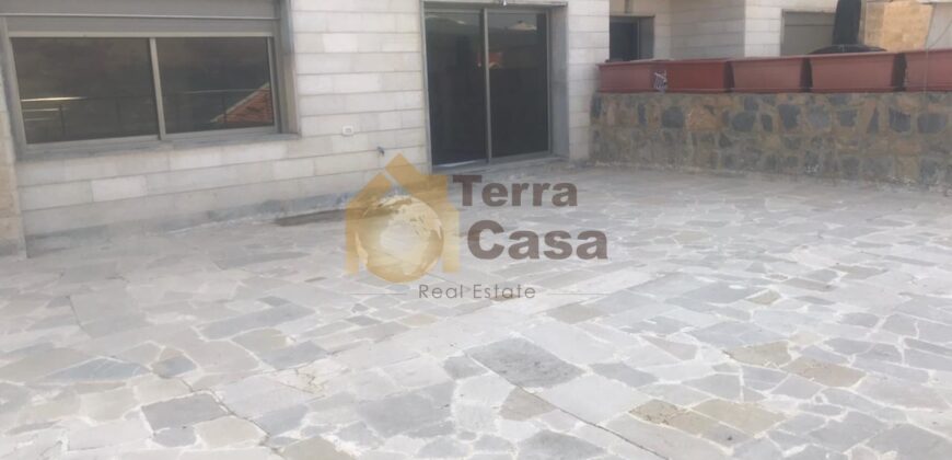 Brand new apartment 100 sqm terrace .