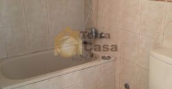 Apartment fully decorated cash payment. Ref# 2555