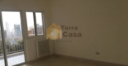 Apartment fully decorated cash payment. Ref# 2555