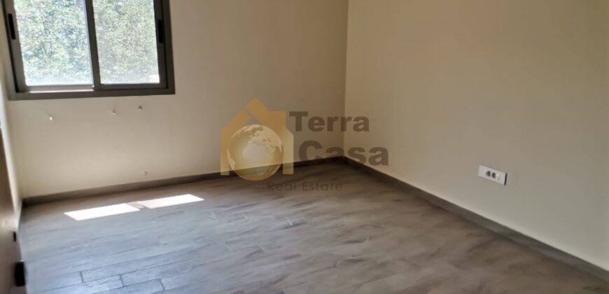 Brand new apartment with terrace cash payment. Ref#2737